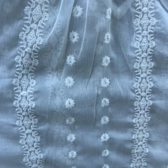 OLIVE & OAK SHEER LACE  BLOUSE WHITE SIZE MEDIUM - Picture 5 of 10